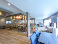 Holiday Inn Express & Suites JAMESTOWN by IHG Hotels in Chautauqua County