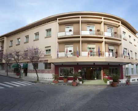 Grande Albergo Maugeri Hotéis em Acireale