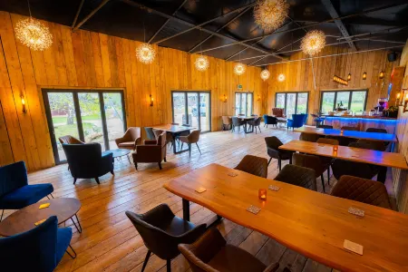 Wall Eden Farm - Luxury Log Cabins and Glamping Отели в г. Седжмур