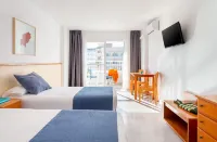 Apartamentos Vibra Tropical Garden Hotels near De Mil Amores