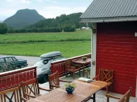Holiday Home in Isfjorden - Homestays