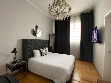 Suites Alcazar