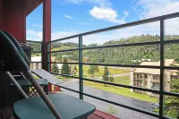 Slope-Side, Swim, Ski & Play