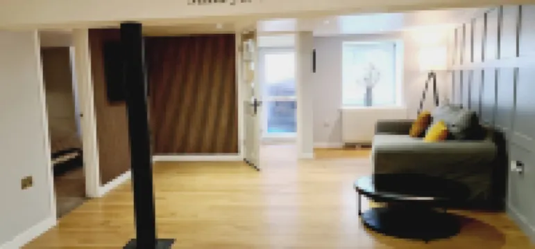 Sea side apartment close to everything