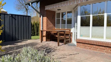 Vacation home with garden and terrace - 5 min. from the beach New! With wallbox