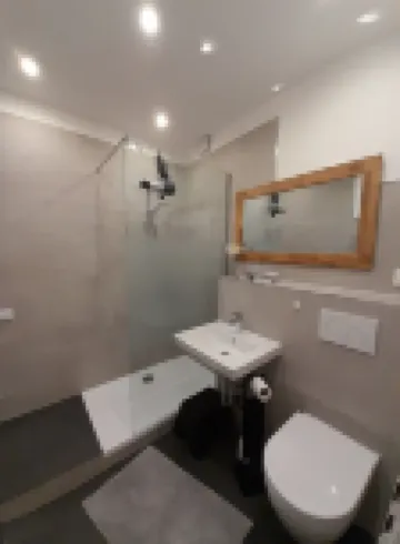 Apartment Seaside, Sea View, Parking Space, Wlan, Elevator, 2 Balconies, Family-Friendly