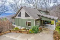 Mountain-view haven with great views, fireplaces, WiFi & ample alfresco living Hotels near Lowe's Home Improvement