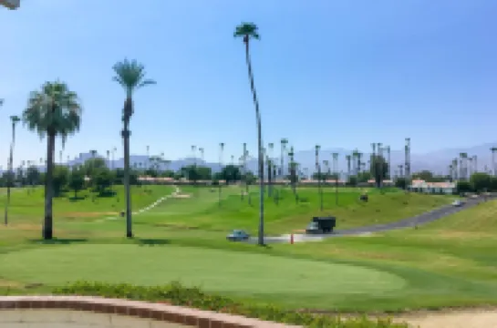 Modern Desert Retreat