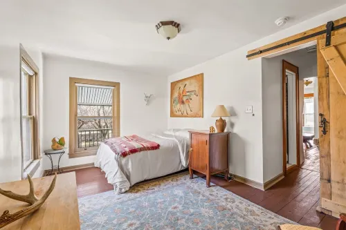 Charming Hideaway with Hot Tub and Fire Pit - Unique Historic Retreat Hotels in Bolivar