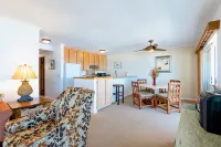 Ocean View 2 Bedroom Kahalu'u Reef KR301