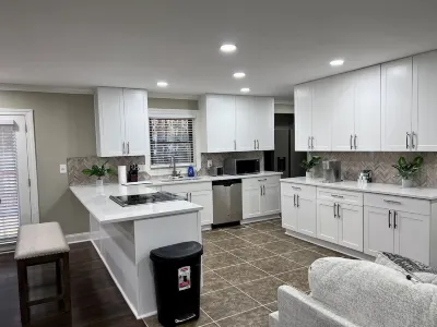Modern Fresh Remodel 4BR 3Bath 2 En-Suites Super Convenient Sleeps 12 Pets OK! Các khách sạn gần Mercer University Atlanta Campus