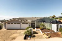 Breathtaking Panoramic Views and Saltwater Pool - Stunning Sanctuary