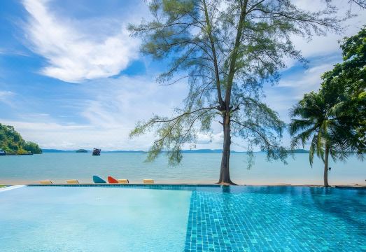 수팔라이 시닉 베이 스파