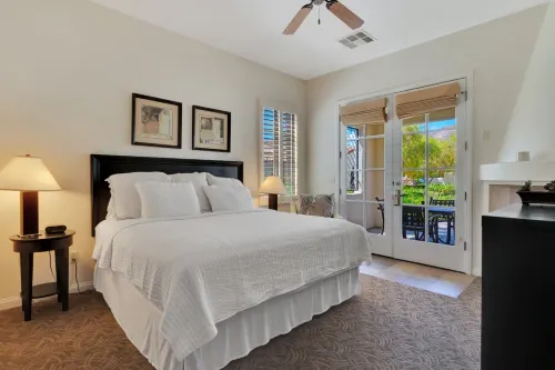 Tranquil Ground Floor Studio in Heart of LQ #B Hotels in La Quinta