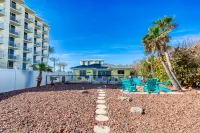 Private Pool, Cozy Fire Pit, Ocean Deck - Stunning Beachfront Escape