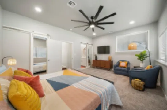 Gorgeous Outdoor Space and Firepit - Charming Boho Chic Haven