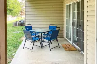 Comfortable ground-floor condo with an electric fireplace & washer/dryer