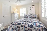 Stunning Beach House with Panoramic Views - Charming Coastal Retreat