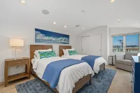 Stunning Ocean Views and Rooftop Deck - Beautiful Beachfront Escape