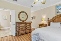 Heated Pool and Gulf Views - Gorgeous Beach Haven