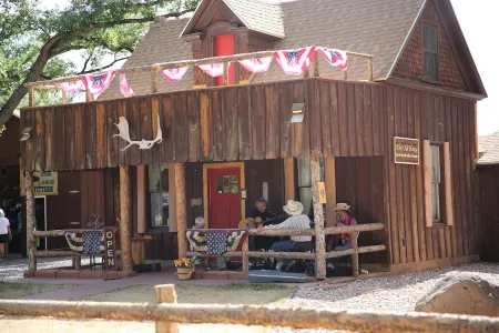 Pine cabin / Drk Sky / Wi-Fi / Dog Ok / Quiet