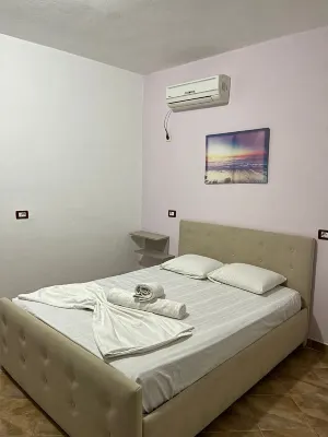 Blue Hotel Holiday