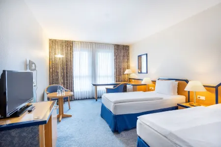 HI Hotel International Hamburg Отели рядом с достопримечательностью «Polizeikommissariat 15 Davidwache»