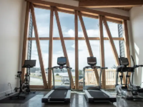 Bay Point Landing Hotels in Coos Bay