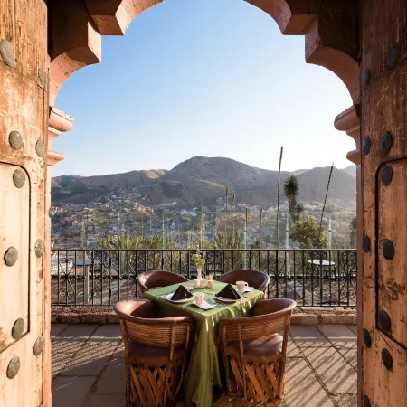 Hotel Misión Grand Casa Colorada