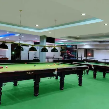 Hotel Balaji Central Отели в г. Ратлам