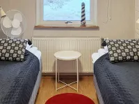 Holiday Home in Lidköping Hotels near Svenska Kyrkan Sunnersbergs Församling, Kyrkans gård - Lockörn