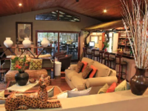 埃姆多尼小屋 赫盧赫盧韋酒店