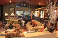 Emdoneni Lodge with Zululand Cat Conservation Project Hotels in Hluhluwe