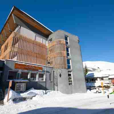 Neaclub La Pulka Galibier | Village-club à Valloire Hotel Exterior