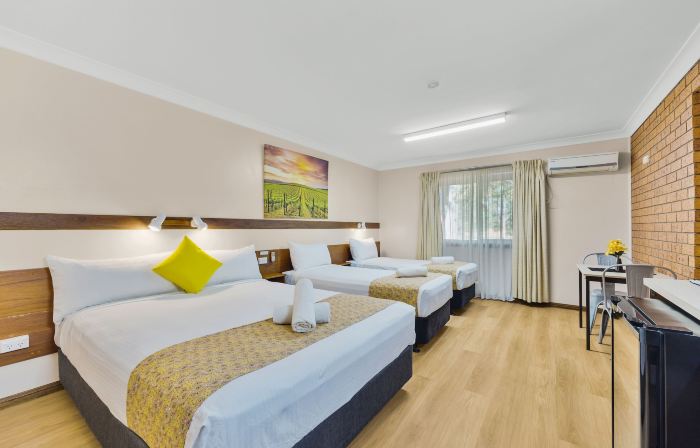 Castlereagh Motor Inn