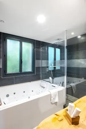 Hôtel-Restaurant le Résinier Отели в г. Мио