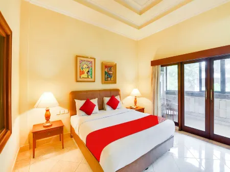 Super OYO Townhouse Oak Maxi Hotel Legian