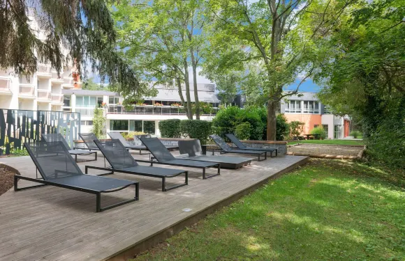 黛安娜酒店餐廳 & 水療中心酒店（HappyCulture集團）