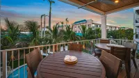 Serving Sunset in Siesta Key