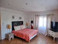 La Villa Blanche Hotels in Sanary-sur-Mer