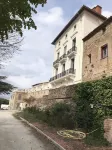 Casa Mia Hotels in Thuir