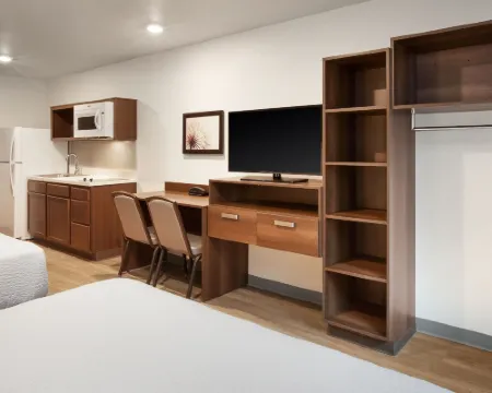 WoodSpring Suites Atlanta Newnan Hotels in Newnan