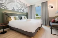 Campanile Smart Lyon Est - Eurexpo Bron Aviation Hotels in Rhône