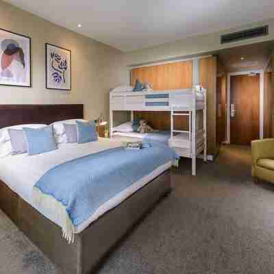 Manor West Hotel & Leisure Club Rooms