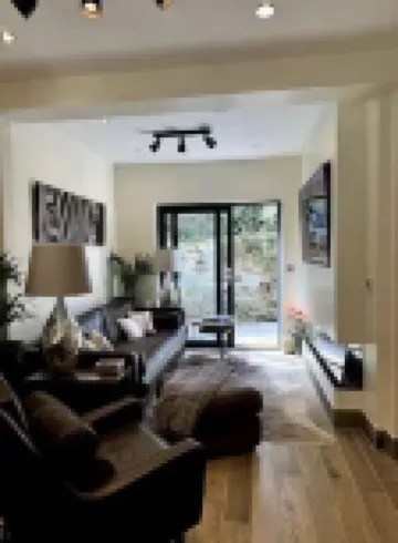 Downshire Haven Hotels in Holywood