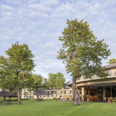 Hwange Safari Lodge