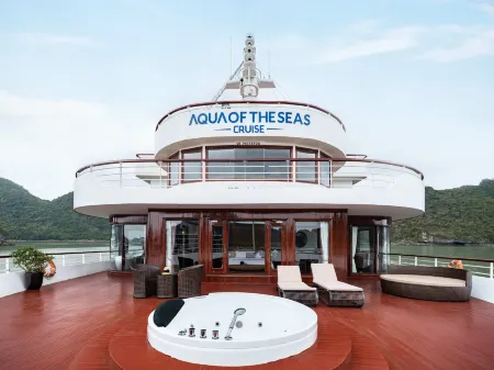 Aqua of the Seas Cruise Ha Long Отели в г. Tuan Chau