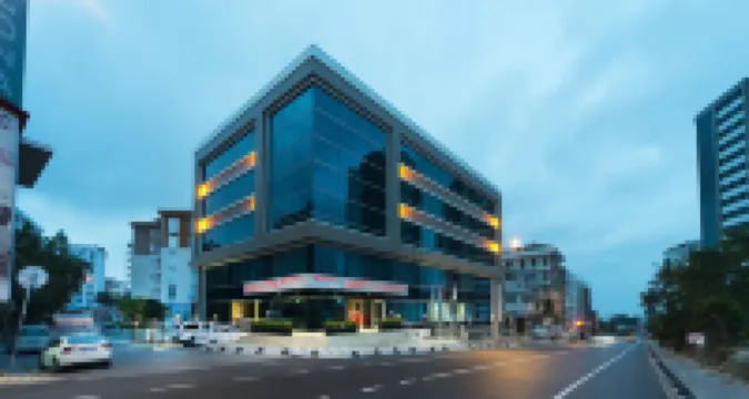 Ramada Encore by Wyndham Istanbul Kartal Hotels near Pendik Metro Station