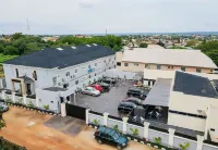 Beniks Courtyard Hotel - 2-Star