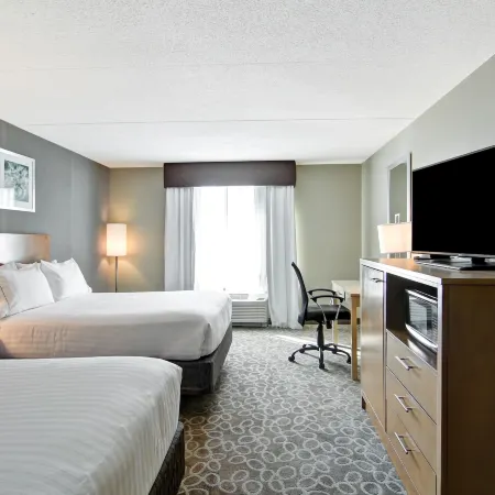 Holiday Inn Express & Suites OSHAWA DOWNTOWN - TORONTO AREA by IHG Hotels in Oshawa